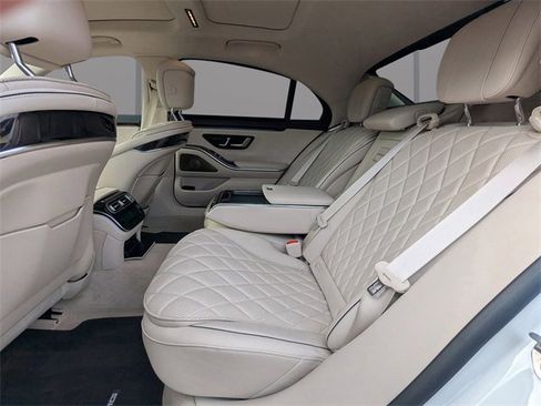 Used 2023 Mercedes-Benz S 580 4MATIC Sedan image 12