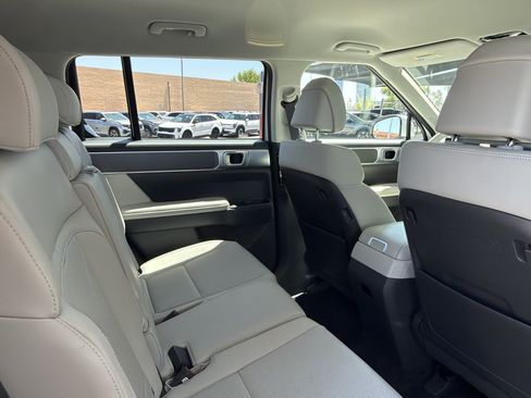 Used 2026 Hyundai Santa Fe SEL FWD image 37