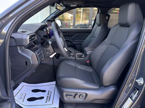 New 2025 Toyota 4Runner TRD Off-Road Premium w/ Tow Technology Package AWD/4WD image 20