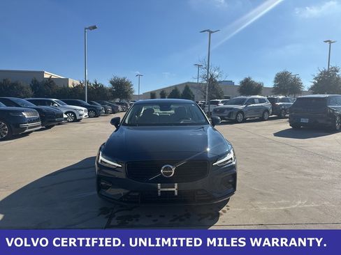 Certified 2025 Volvo S60 B5 Core image 2