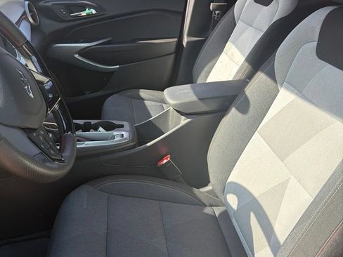 Used 2026 Chevrolet Trax RS FWD image 6