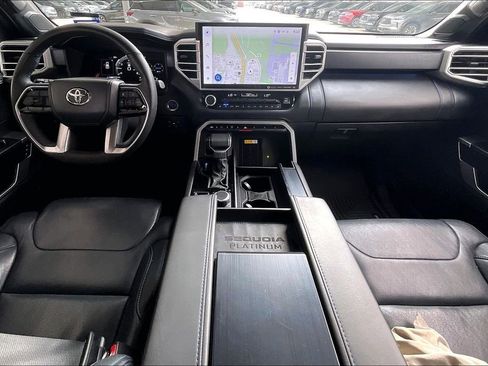 Used 2023 Toyota Sequoia Platinum AWD/4WD image 17