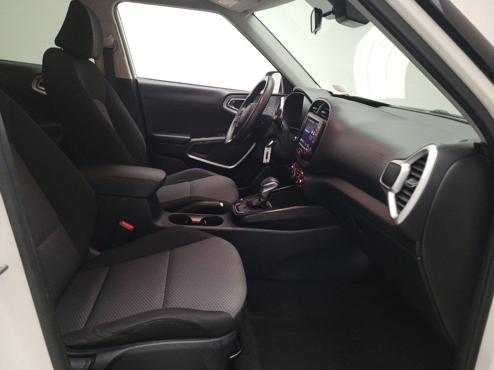Used 2022 Kia Soul LX w/ Technology Package FWD image 21