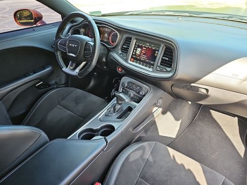 Used 2022 Dodge Challenger SRT Hellcat w/ Plus Package RWD image 13