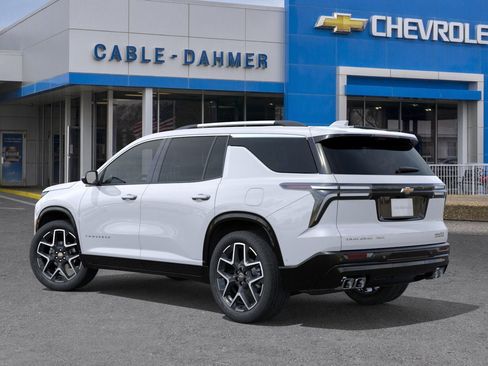 New 2026 Chevrolet Traverse High Country w/ LPO, Floor Liner Package AWD/4WD image 3