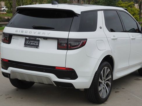 Used 2025 Land Rover Discovery Sport S image 6