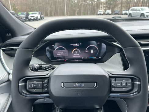 New 2026 Jeep Cherokee Limited AWD/4WD image 18