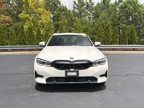 Used 2021 BMW 330i Sedan w/ Convenience Package RWD image 9
