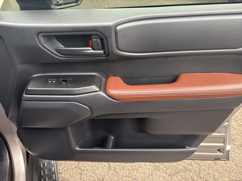 Used 2025 Toyota Land Cruiser image 30