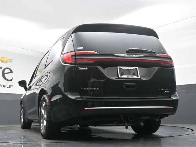 Used 2024 Chrysler Pacifica Limited AWD/4WD image 58