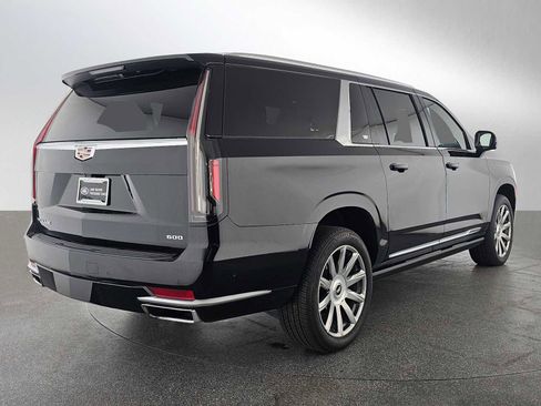 Used 2024 Cadillac Escalade ESV Premium Luxury Platinum AWD/4WD image 4