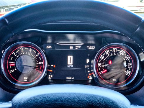 Used 2023 Dodge Challenger GT image 33