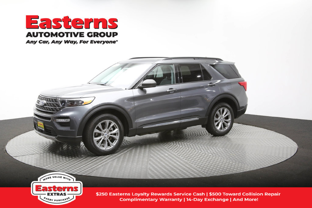 Used 2023 Ford Explorer XLT w/ Equipment Group 202A AWD/4WD image 58