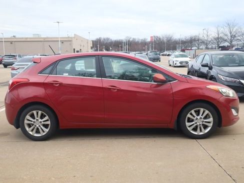 Used 2014 Hyundai Elantra GT image 3