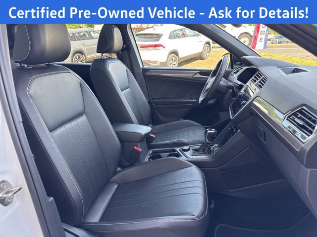 Certified 2023 Volkswagen Tiguan SE R-Line AWD/4WD image 27