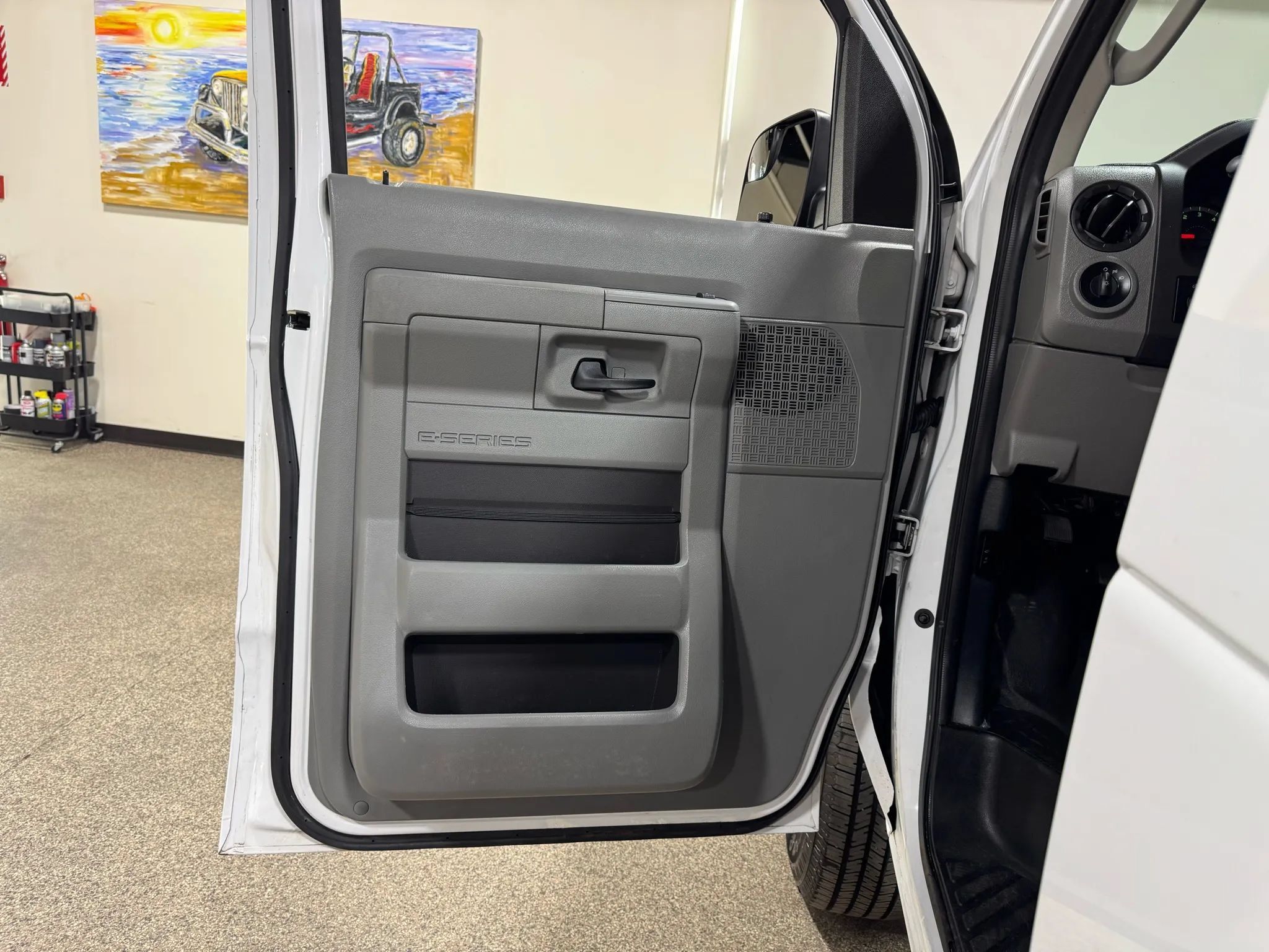 Used 2012 Ford E-350 and Econoline 350 Extended Super Duty w/ PWR Group RWD image 18