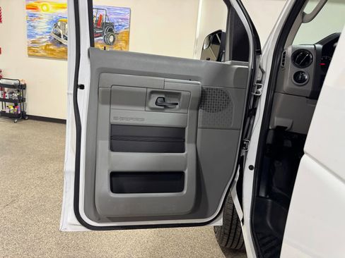 Used 2012 Ford E-350 and Econoline 350 Extended Super Duty w/ PWR Group image 18