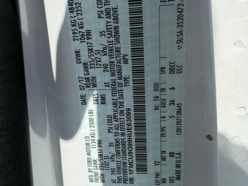 Used 2017 Ford Escape SE w/ Equipment Group 201A AWD/4WD image 26