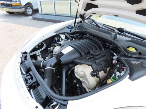 Used 2012 Porsche Panamera RWD image 38