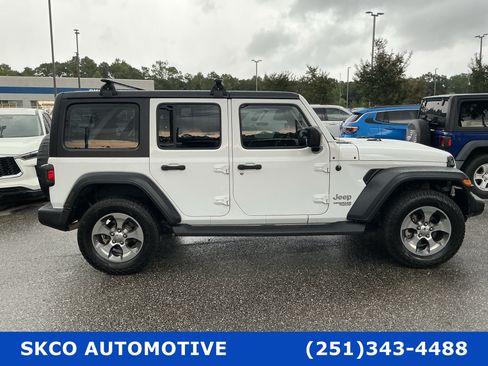 Used 2018 Jeep Wrangler Unlimited Sport AWD/4WD image 6