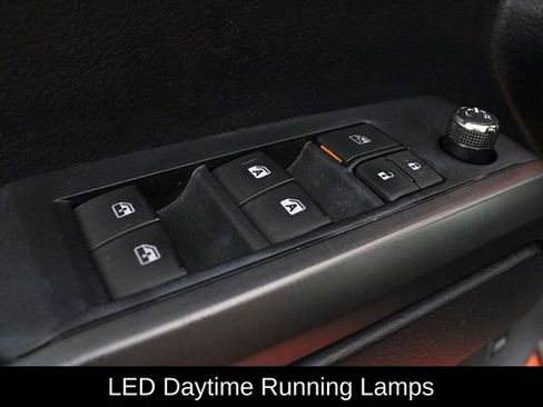 Used 2018 Toyota Tacoma TRD Off-Road image 16