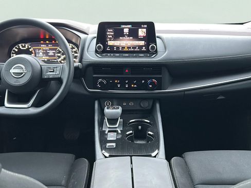 Used 2023 Nissan Rogue S FWD image 10