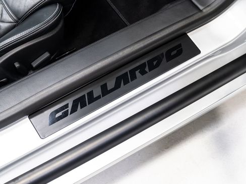 Used 2011 Lamborghini Gallardo LP 560-4 AWD/4WD image 35