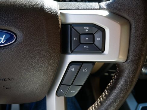 Used 2019 Ford F150 Lariat w/ Equipment Group 502A Luxury AWD/4WD image 29