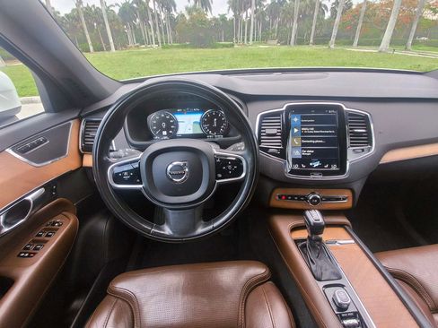 Used 2018 Volvo XC90 T6 Inscription w/ Convenience Package AWD/4WD image 5