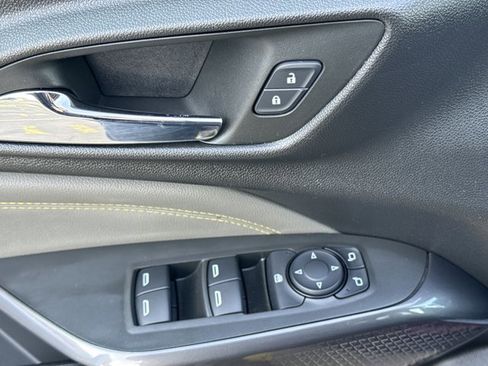 Used 2024 Chevrolet Trax ACTIV w/ Driver Confidence Package image 17