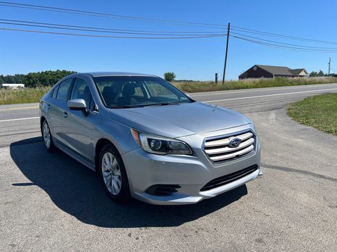 Used 2015 Subaru Legacy 2.5i Premium AWD/4WD image 4