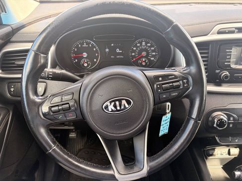 Used 2016 Kia Sorento FWD w/ LX Convenience Package image 21