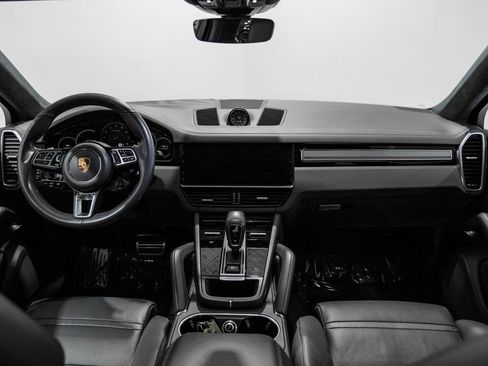 Used 2020 Porsche Cayenne Turbo AWD/4WD image 13