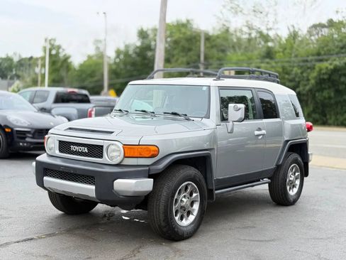 Used 2011 Toyota FJ Cruiser 4WD w/ Upgrade Pkg image 29
