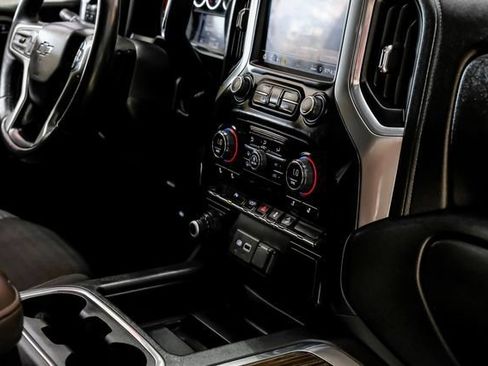 Used 2022 Chevrolet Silverado 1500 LT Trail Boss w/ Safety Package AWD/4WD image 23