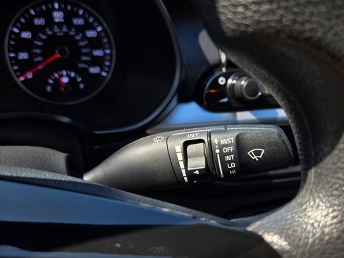 Used 2023 Kia Forte Sedan FWD image 23