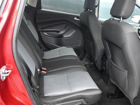 Used 2019 Ford Escape SE FWD image 10