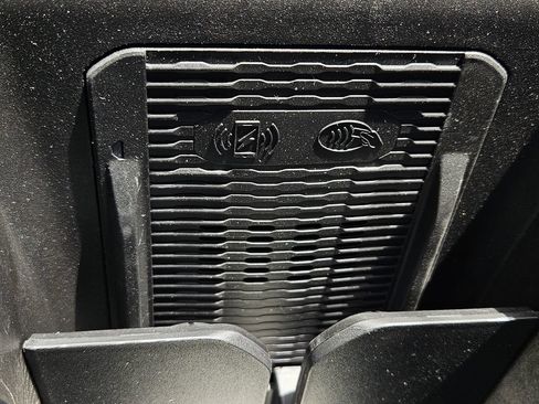 New 2026 Jeep Cherokee Overland AWD/4WD image 21