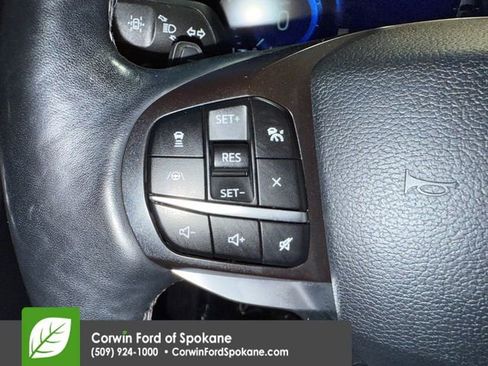 Used 2020 Ford Explorer Platinum image 25