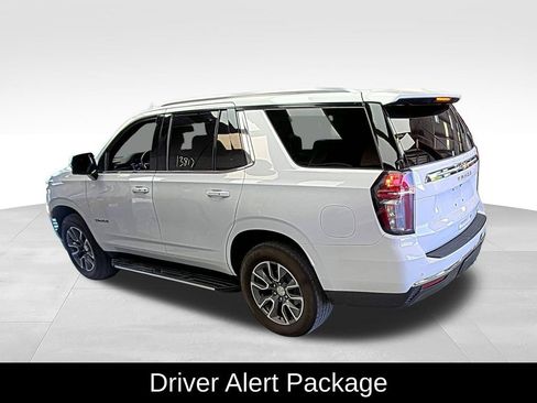 Used 2023 Chevrolet Tahoe LT w/ Luxury Package RWD image 2