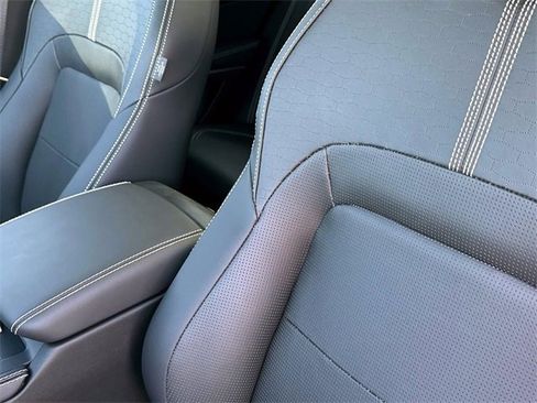 New 2025 Jaguar F-PACE R-Dynamic S image 18