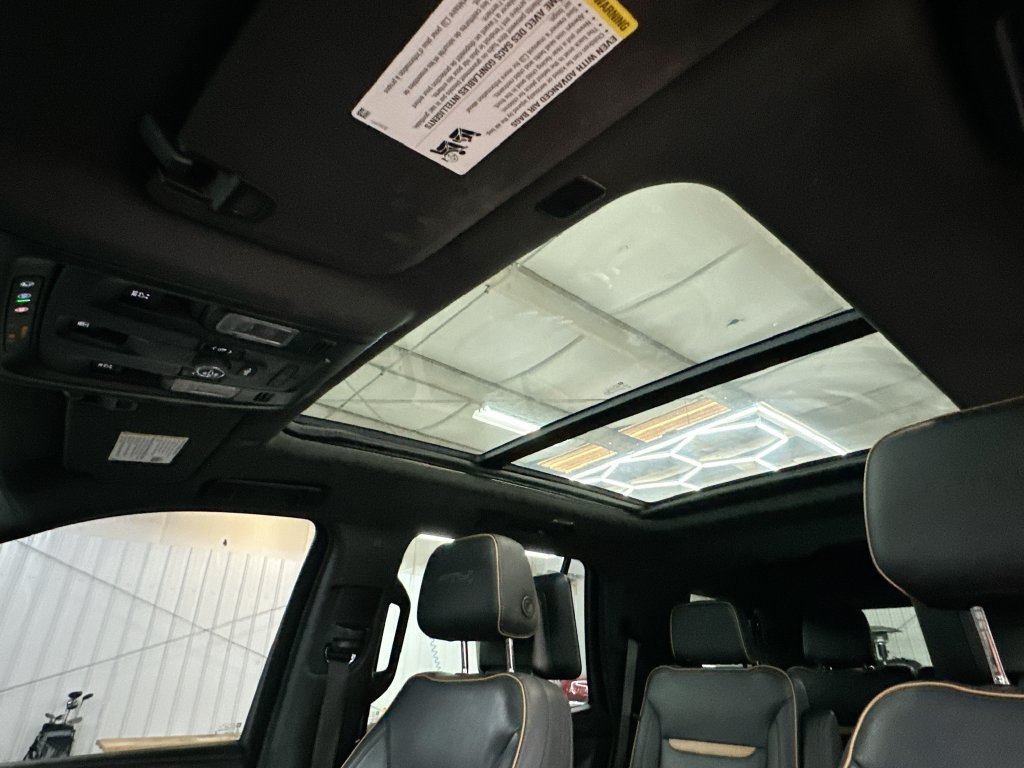 Used 2021 GMC Yukon AT4 w/ AT4 Premium Plus Package AWD/4WD image 11