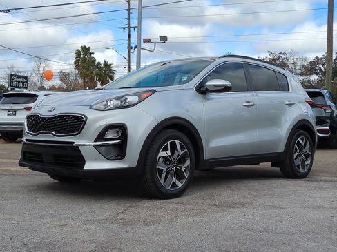 Certified 2021 Kia Sportage EX w/ EX Technology Package image 2