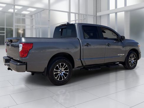 Used 2023 Nissan Titan SV w/ SV Convenience Package RWD image 6