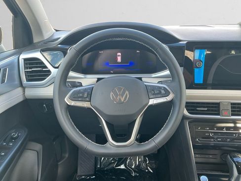 New 2025 Volkswagen Taos SE image 12