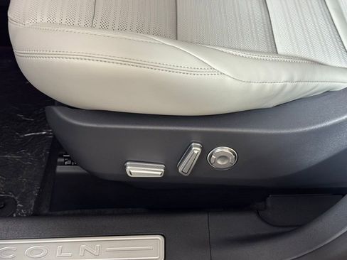 New 2026 Lincoln Nautilus Reserve image 21