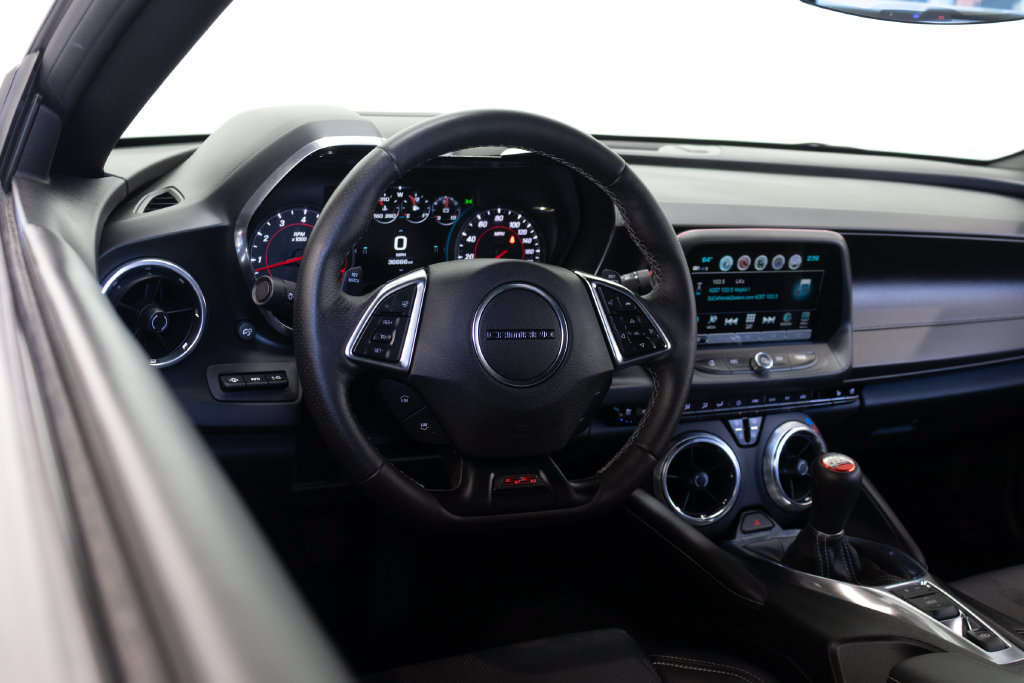 Used 2018 Chevrolet Camaro SS RWD image 25