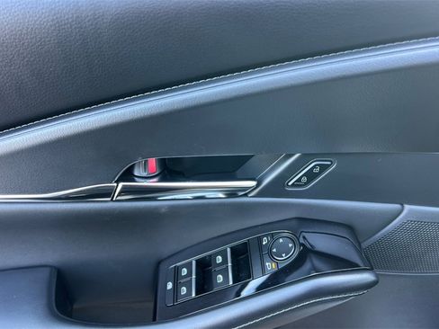 Certified 2025 MAZDA CX-30 AWD 2.5 S w/ Preferred Package image 13