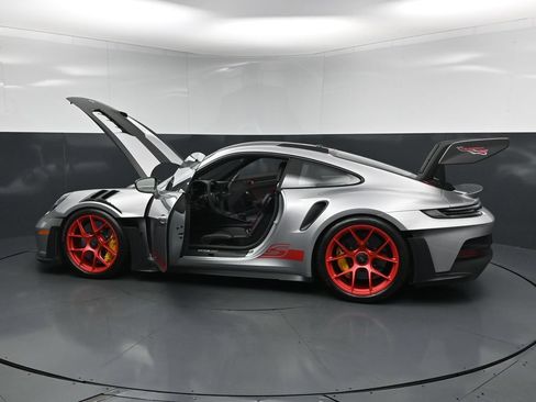 Used 2025 Porsche 911 GT3 RS RWD image 34