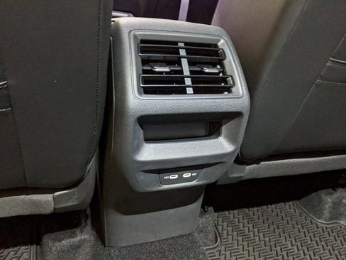 New 2026 Volkswagen Tiguan SE image 23